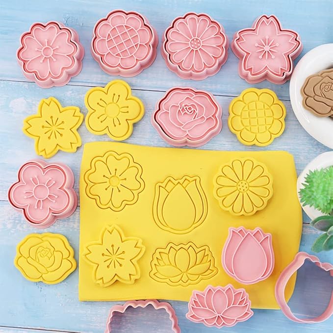 8 Pcs Cookie Cutters Set 3D Holiday Cookie Cutters - Image 4