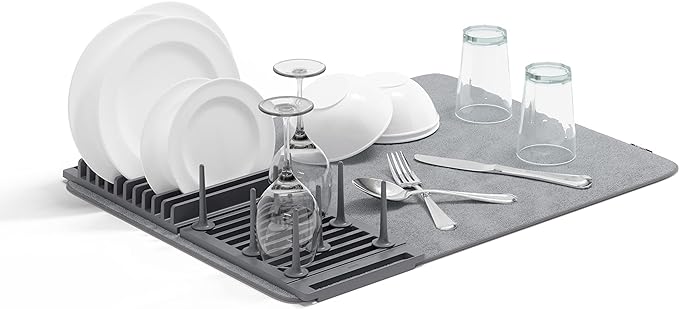 Umbra Udry Dish Rack with Movable Pegs and Microfiber Drying Mat – Space-Saving by Umbra
