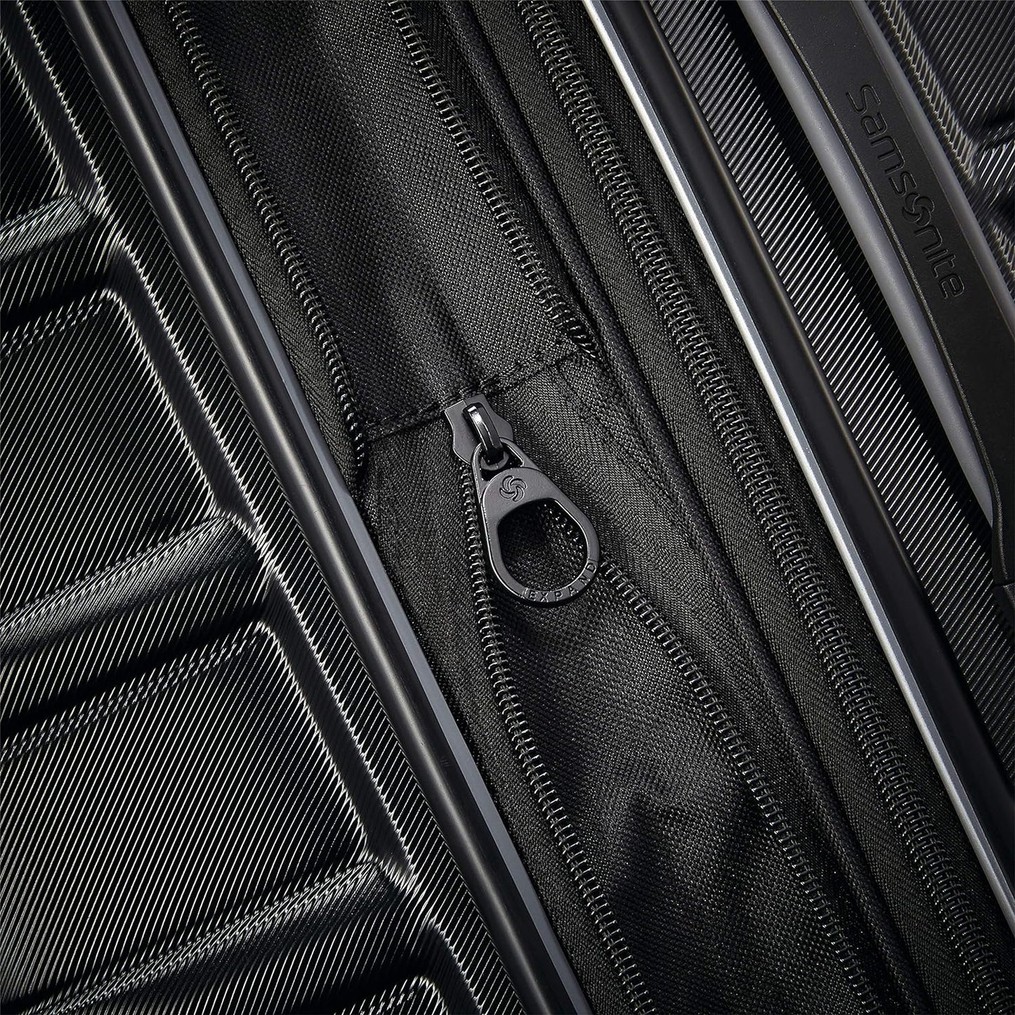 Samsonite Omni 2-2 Piece 19/28 Hardside Luggage with 360° Spinner Wheels - Scratch Resistant Hardshell - TSA, Airline-Approved - Expandable Polycarbonate Lightweight - Midnight Black